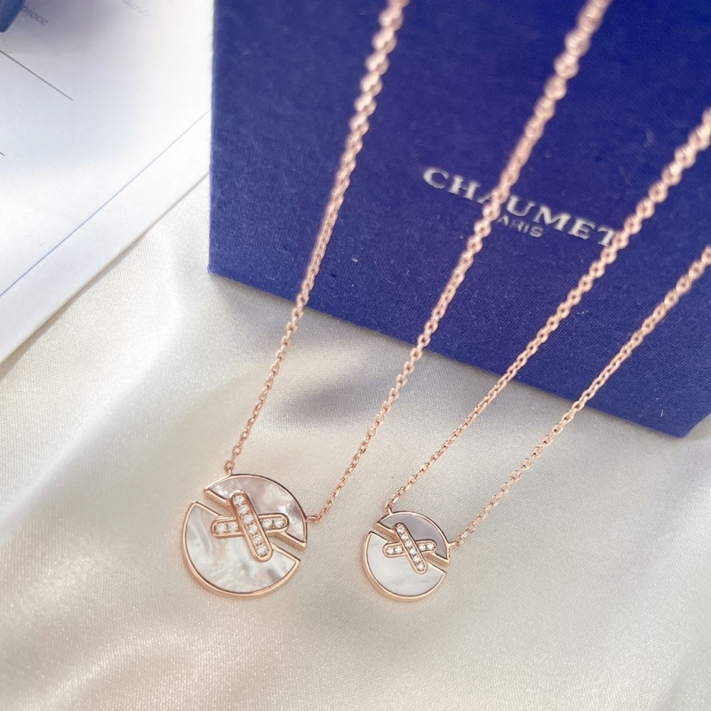 CHAUMET